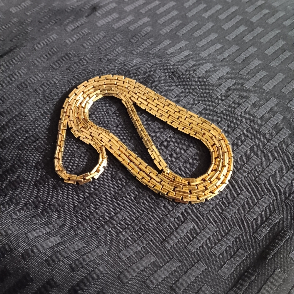 GOLDEN GLAM CHAIN